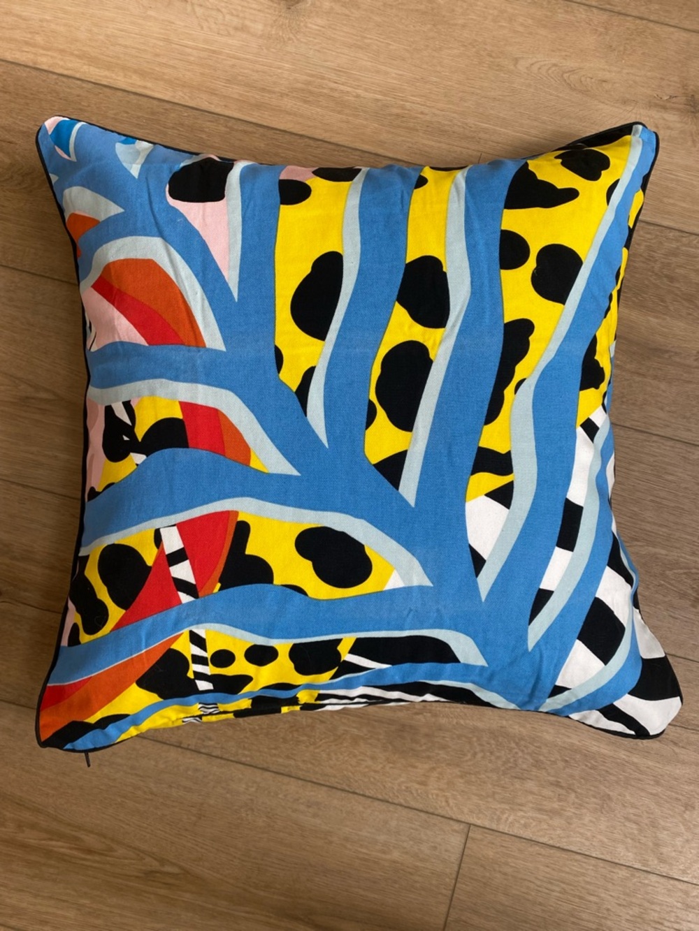 IKEA Multicolor OMSESIDIG Pillow Abstract Design
